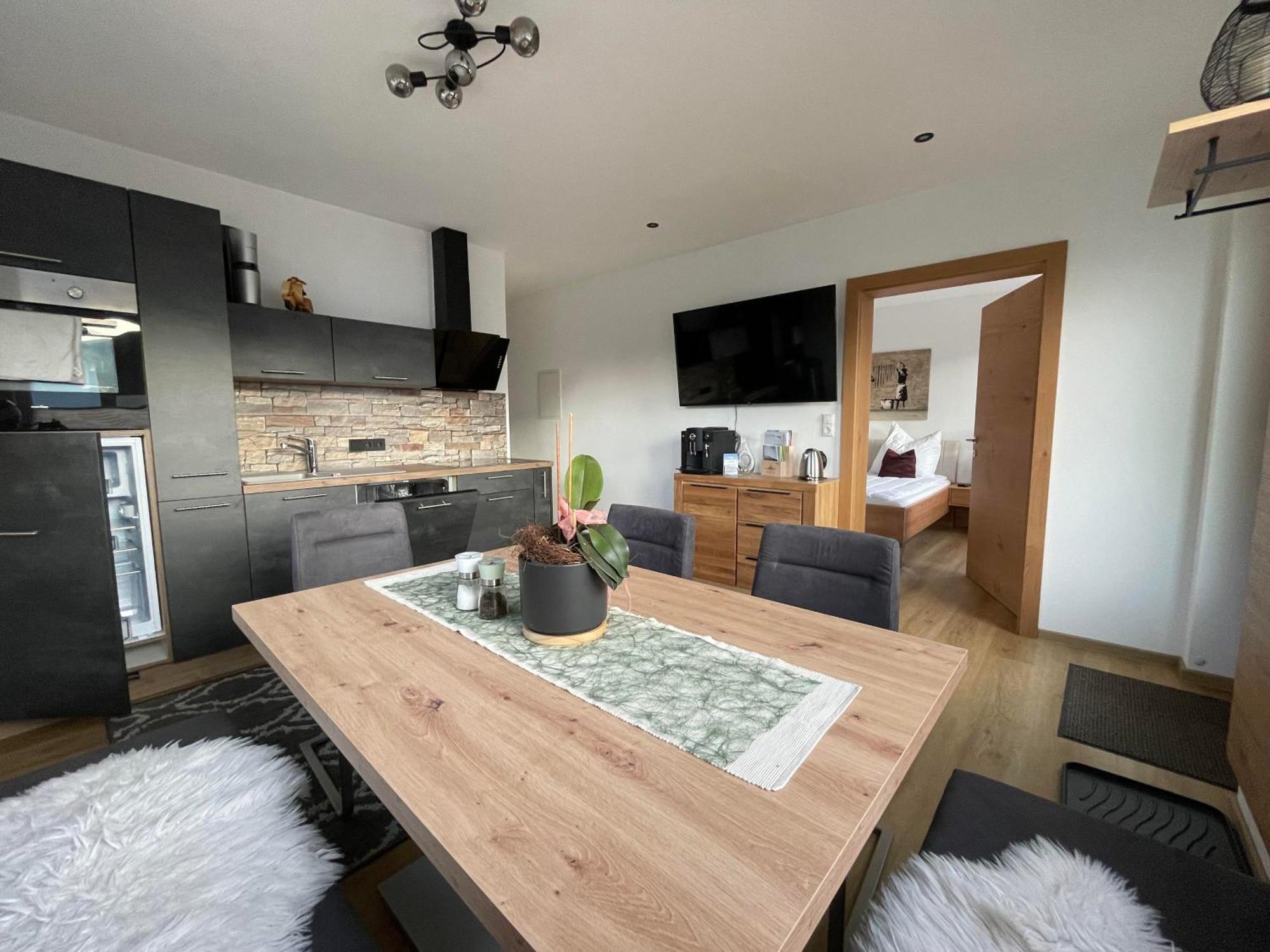 Haus Saro Apartment Hopfgarten im Brixental Ngoại thất bức ảnh